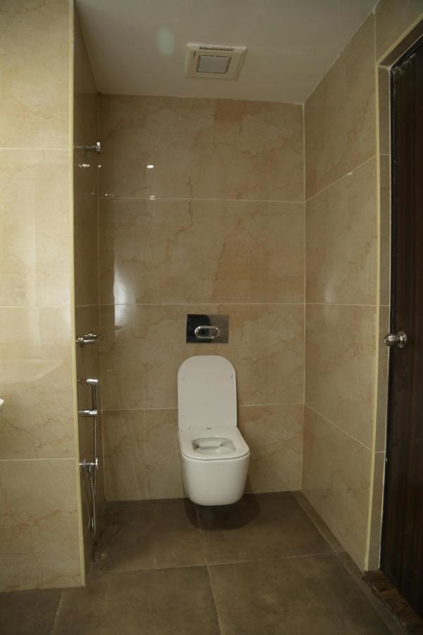 Hotel Skanda Palace Thiruttani Εξωτερικό φωτογραφία