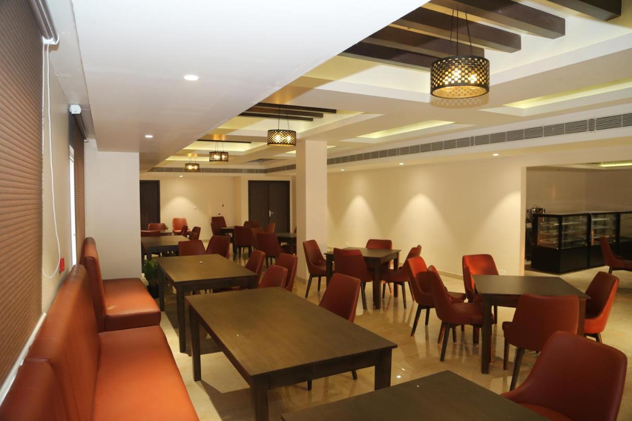 Hotel Skanda Palace Thiruttani Εξωτερικό φωτογραφία